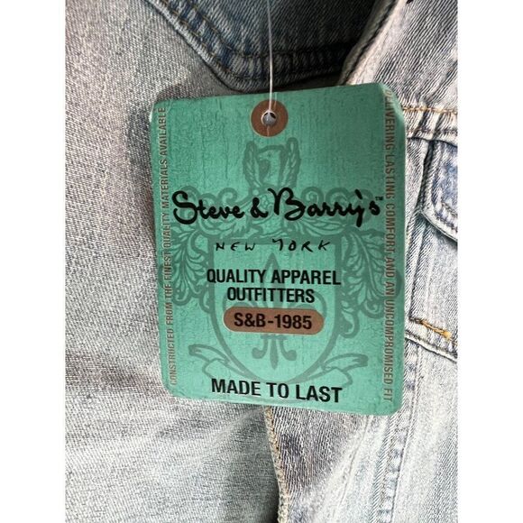 Steve & Barry’s NWT Blue Jean Jacket. Light Wash. Size Junior Medium - Picture 4 of 11